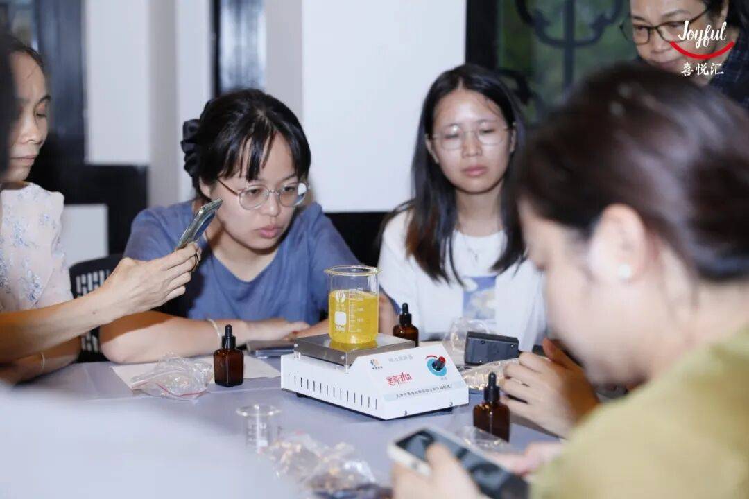 作、派对妆容、珠绣胸针超多趣味活动等你参与瓦力棋牌游戏【报名】广府·生活美学：精油手(图23)